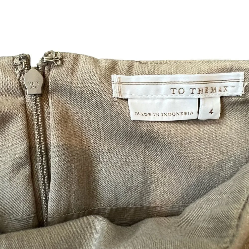 To The Max Pleated Mini Skirt Tan Women’s Size 4